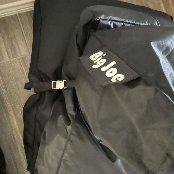 Big Joe- 2 Bean Bag Chairs- GUC - Picture 9 of 9